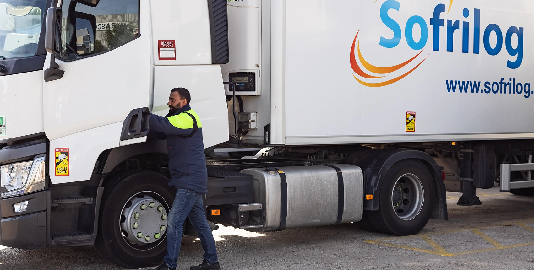 Mise à disposition de véhicule avec conducteurs